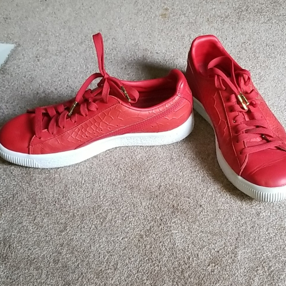 puma clyde red